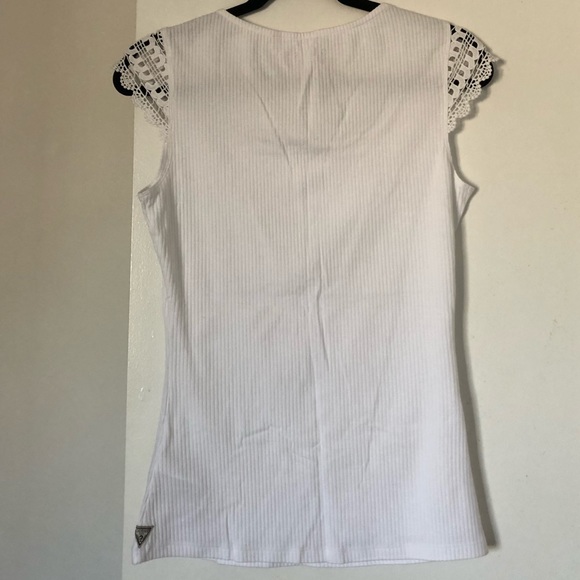 GUESS White Ribbed Top - Picture 2 of 7